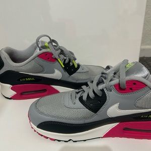 Nike Air Max 90 Essential